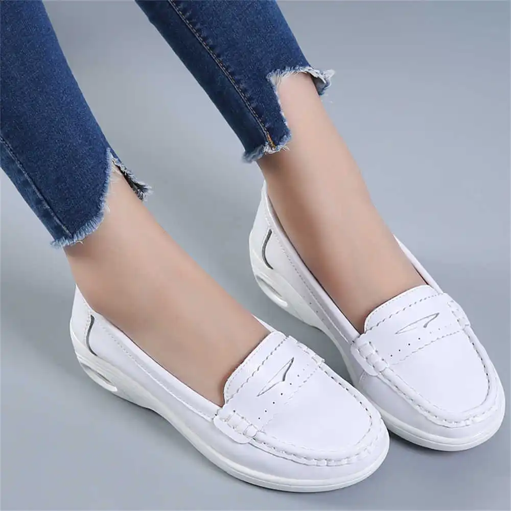Thick Sole Slipon White Traine – обзор и цена Best Tech Office Accessories